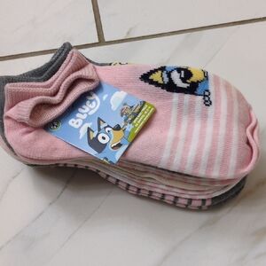 NWT- Bluey Kids Pink and Gray Socks